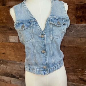 Celebrity Pink Light Wash Cropped Button Front Denim Vest Women's Size XXL